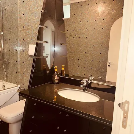 Roberto Exclusive 82 *