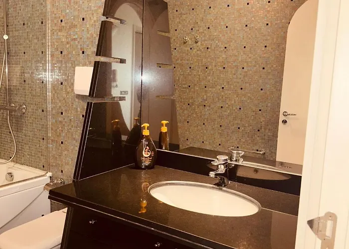 Roberto Exclusive 82 *