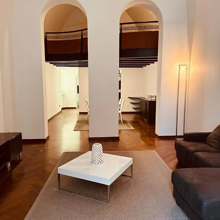 Roberto Exclusive 82